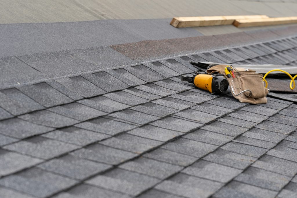 roofing companies that work with insurance claims